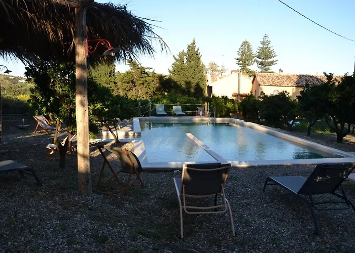 La Cucullera בית חווה קטנזארו