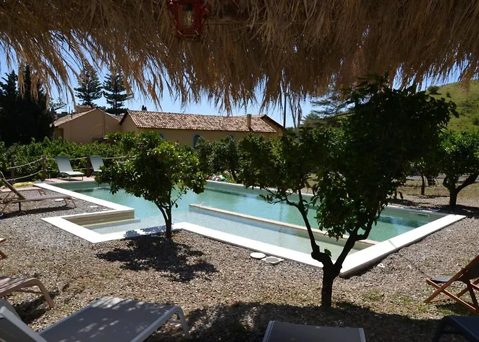 La Cucullera בית חווה קטנזארו