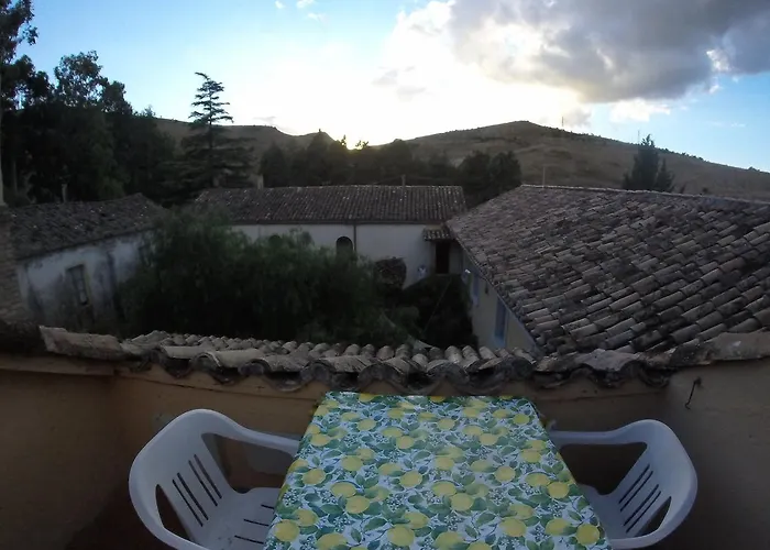 La Cucullera Alojamento de Turismo Rural *